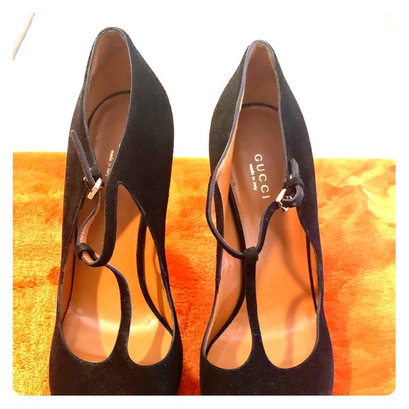 Shoes - Picture 2 of 5